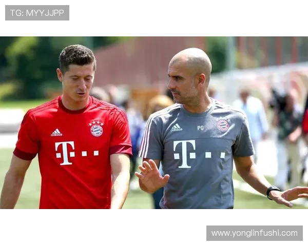 凯恩 vs 莱万:顶级中锋的进攻效率与战术角色对比 凯恩 vs 莱万:顶级中锋的进攻效率与战术角色对比