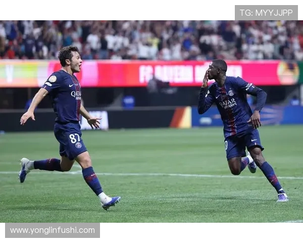 巴黎圣日耳曼越年轻越不稳:表面活力已难以掩盖其失控问题及对赛季稳定性的挑战 巴黎圣日耳曼越年轻越不稳:表面活力已难以掩盖其失控问题及对赛季稳定性的挑战