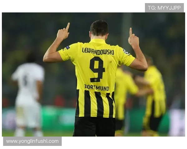 多特蒙德进攻犀利但防守失衡，赛季稳定性面临考验